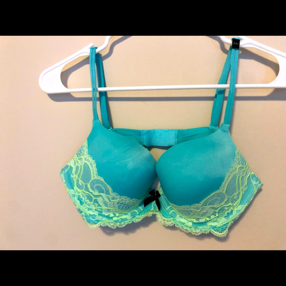 Victoria’s Secret Teal Push up Bra